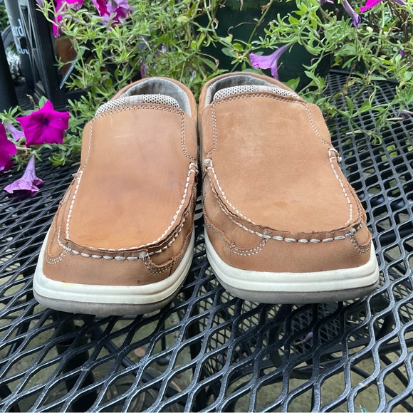Men’s Khombu Comfortable Tan Leather Upper Slip On Shoes! - Picture 8 of 15
